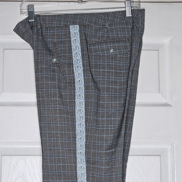 Intuitions Gray Plaid Lace Detail Pants Size 6 NWOT - Picture 3 of 16